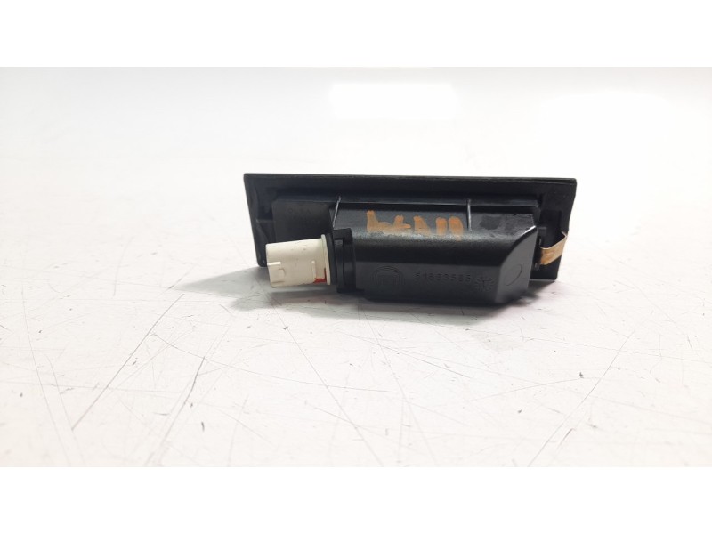 Recambio de piloto matricula para fiat 500 l (330) 1.3 16v jtd cat referencia OEM IAM 51883585 103F09691960 