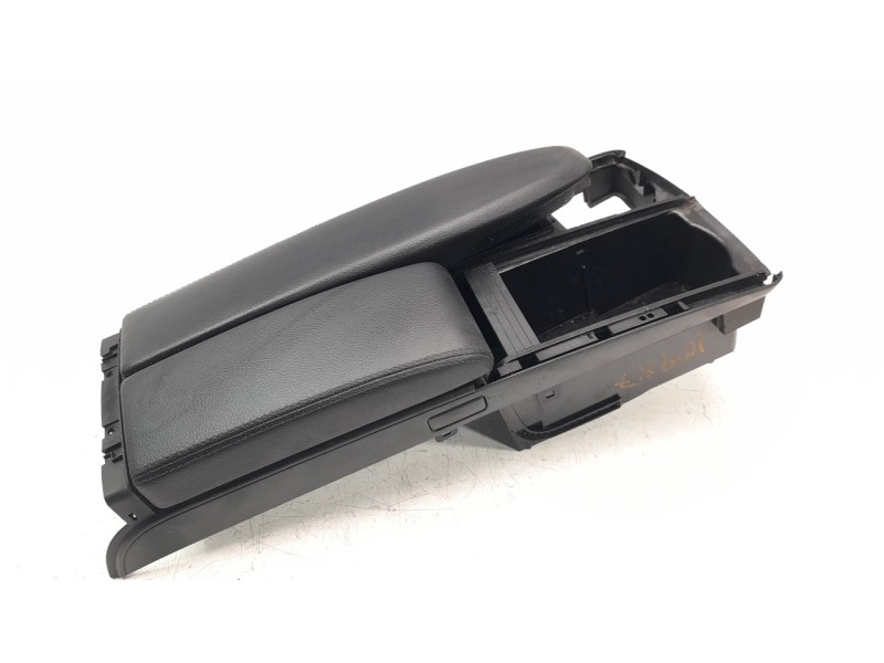 Recambio de apoyabrazos central para mercedes-benz clase clk (w207) coupe 3.0 cdi cat referencia OEM IAM A20768068019  