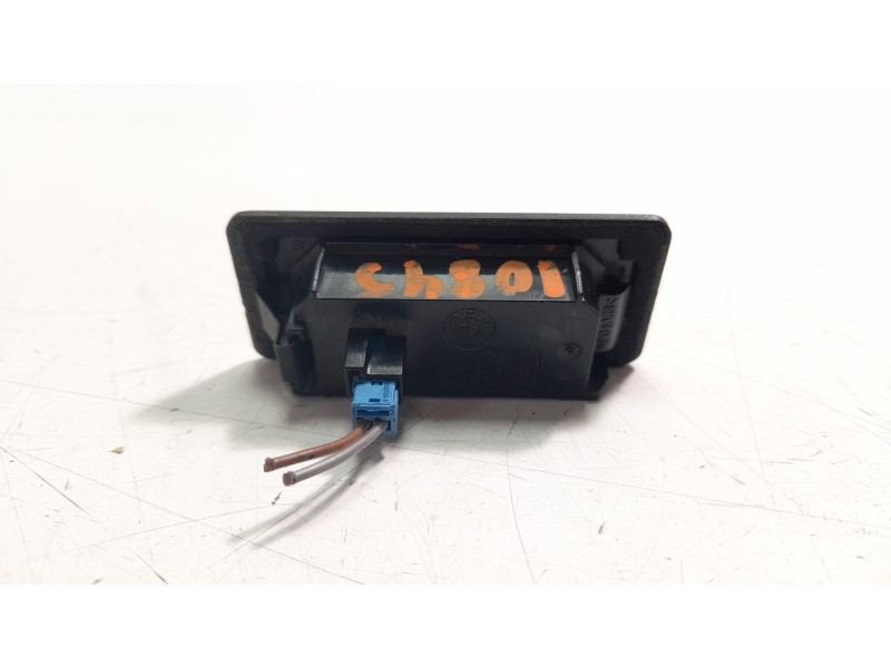 Recambio de piloto matricula para bmw x1 (e84) 2.0 turbodiesel cat referencia OEM IAM 100830316  