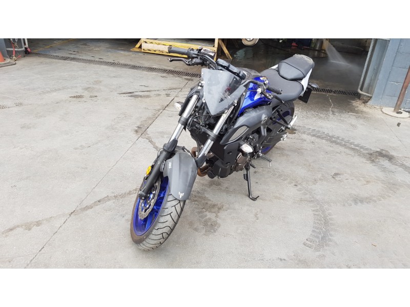 yamaha mt-07 del año 2021