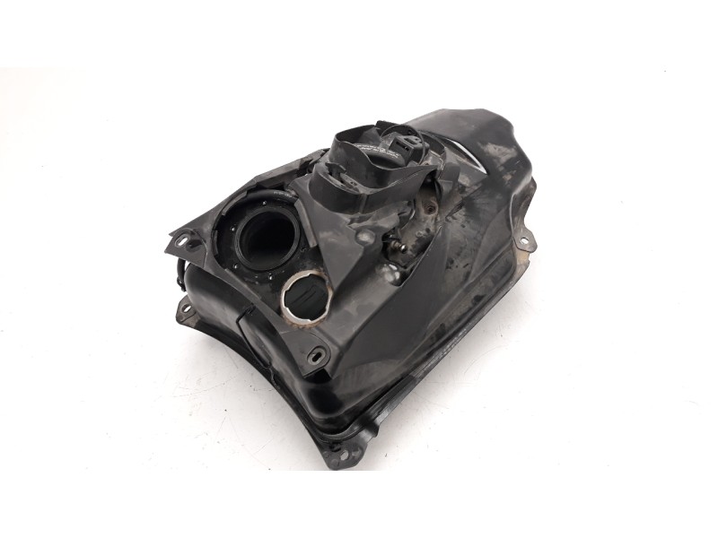 Recambio de deposito combustible para bmw c 600 sport c 600 sport referencia OEM IAM 16117724935  