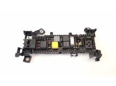 CAJA RELES / FUSIBLES A2465400240 