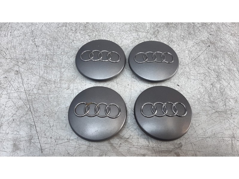 Recambio de tapacubos para audi q7 (4l) 3.0 v6 24v tdi referencia OEM IAM 8D0601170  