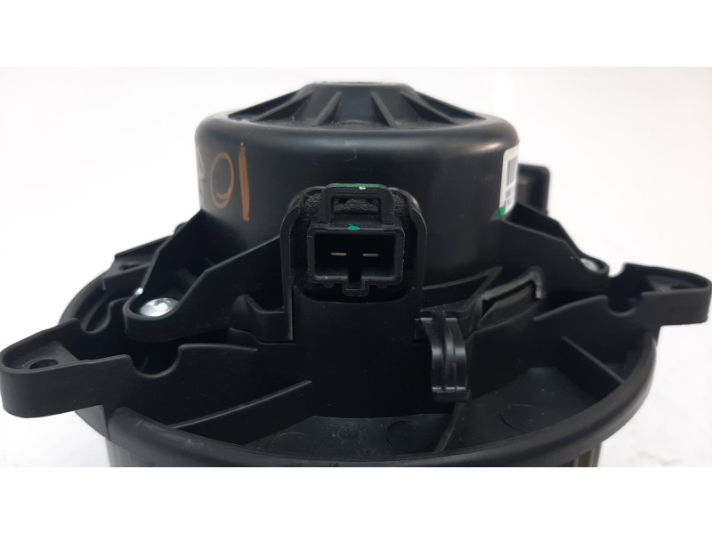 Recambio de ventilador calefaccion para opel insignia country tourer 2.0 16v cdti referencia OEM IAM 13263279 34201 VHF730077