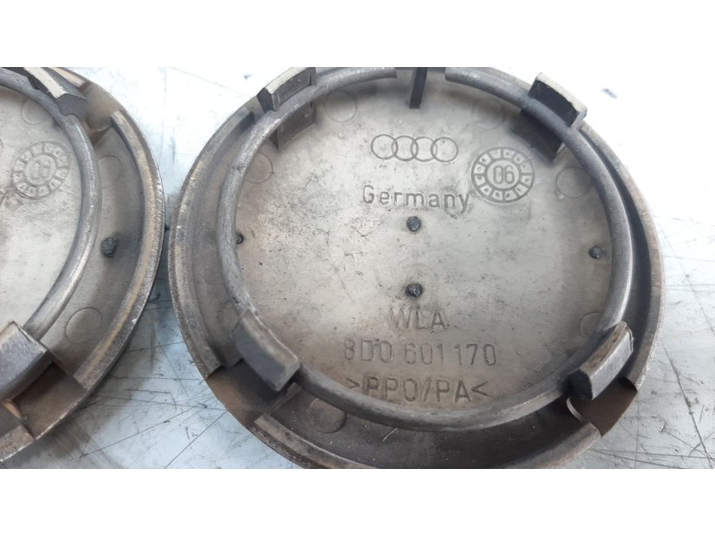 Recambio de tapacubos para audi q7 (4l) 3.0 v6 24v tdi referencia OEM IAM 8D0601170  