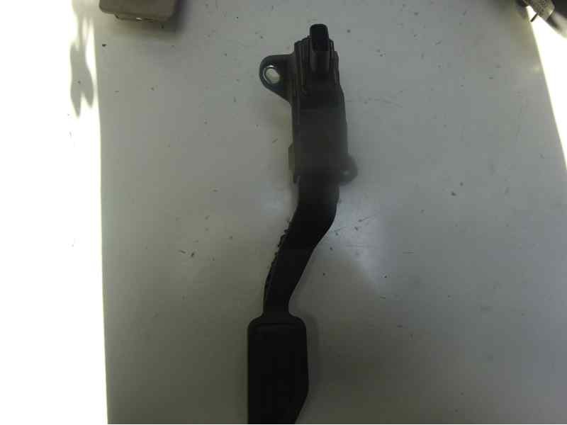 Recambio de potenciometro pedal para toyota yaris active hybrid referencia OEM IAM 781100D160  