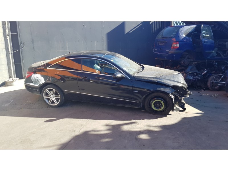 mercedes-benz clase clk (w207) coupe del año 2009