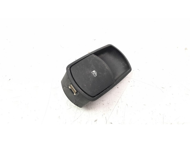 Recambio de mando elevalunas delantero derecho para opel corsa e 1.4 referencia OEM IAM 13430018  