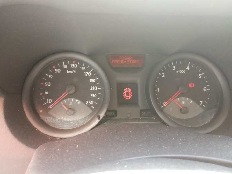 renault megane ii classic berlina del año 2004