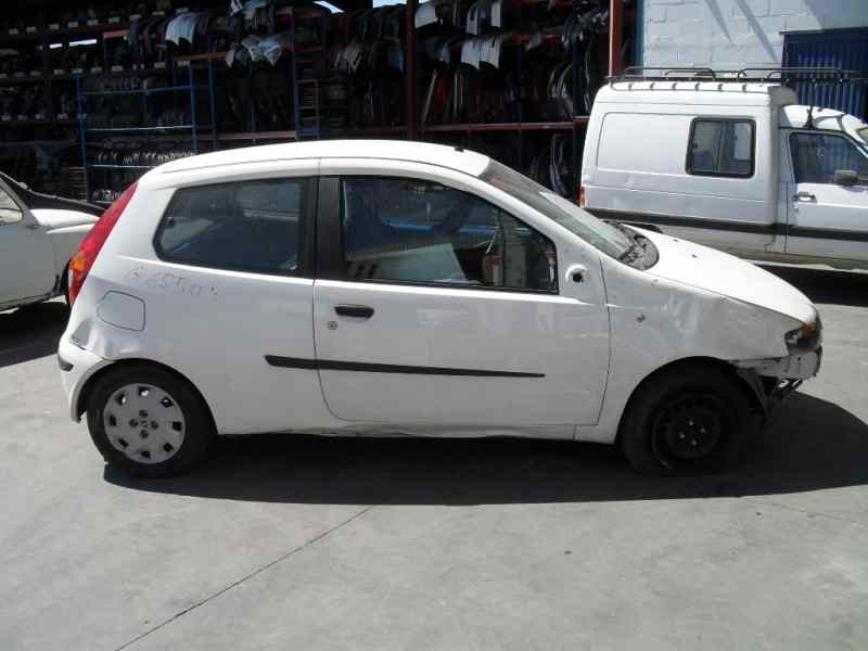 fiat punto berlina (188) del año 2001
