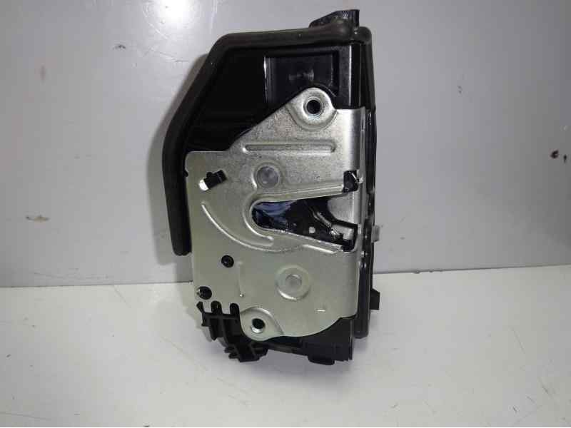 Recambio de cerradura puerta delantera izquierda para bmw serie 3 berlina (e90) referencia OEM IAM 51217202143 10606130121 CRDBM
