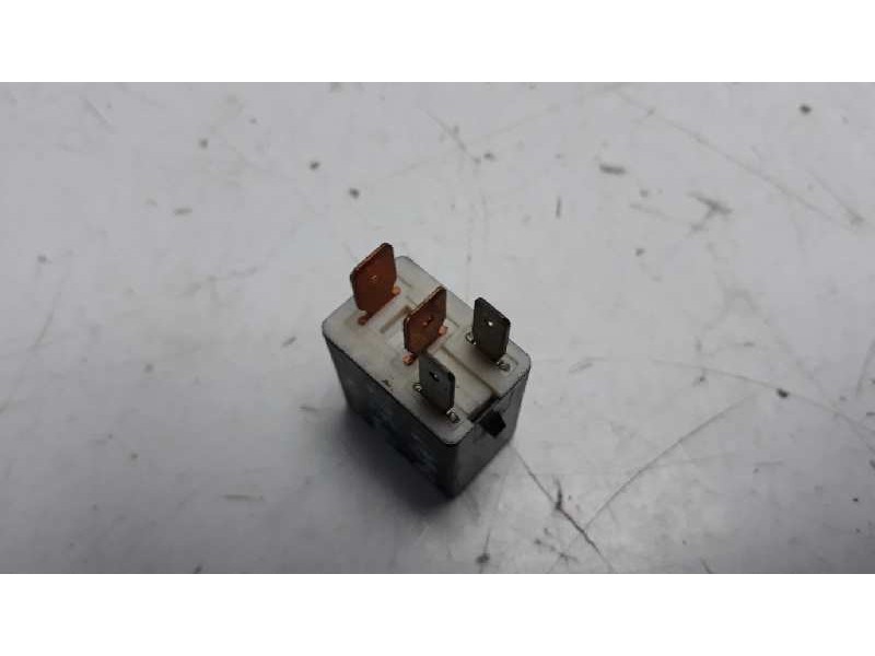 Recambio de rele para toyota corolla (e12) referencia OEM IAM 9098702012 1567000870 