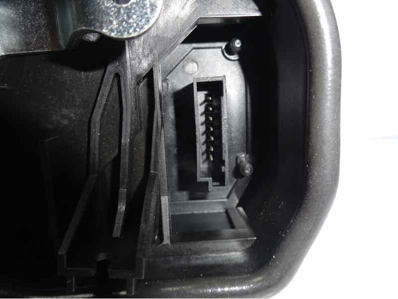 Recambio de cerradura puerta delantera izquierda para bmw serie 3 berlina (e90) referencia OEM IAM 51217202143 10606130121 CRDBM