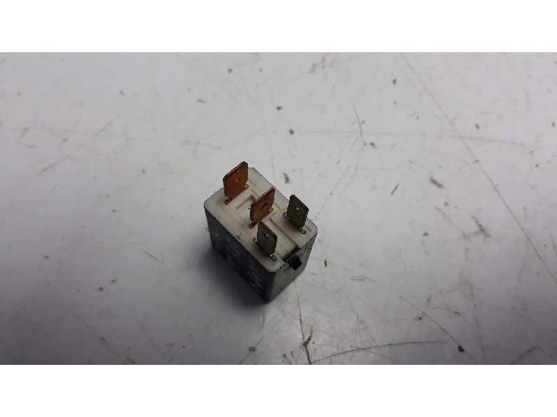 Recambio de rele para toyota corolla (e12) referencia OEM IAM 9098702012 1567000870 