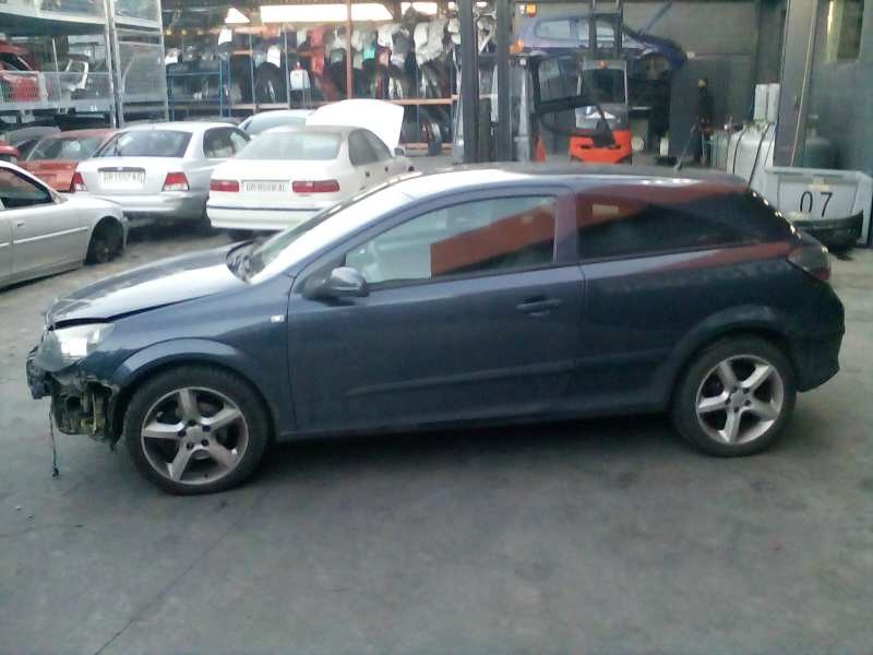 opel astra gtc del año 2006