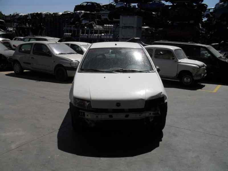 fiat punto berlina (188) del año 2001