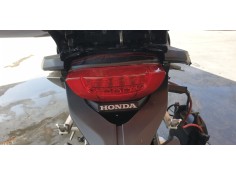 Recambio de piloto trasero central para honda cb 650r referencia OEM IAM 33701MKND51   2