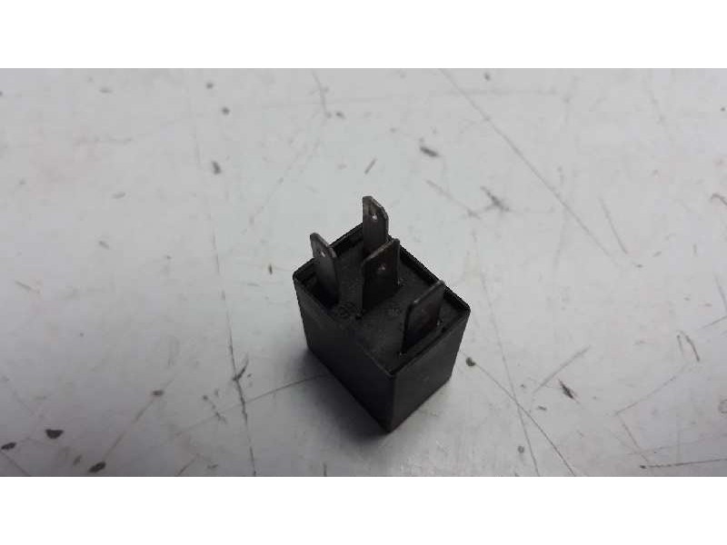 Recambio de rele para hyundai coupe (j2) referencia OEM IAM 95220429050 90229206 