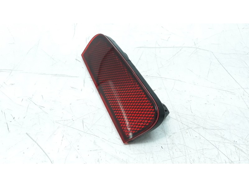 Recambio de piloto trasero derecho paragolpes para toyota yaris referencia OEM IAM 819100D040  