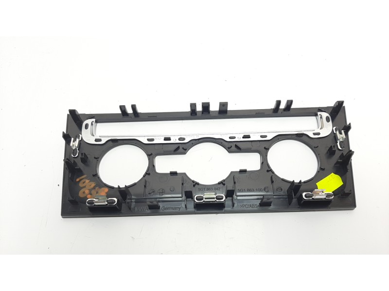 Recambio de moldura para volkswagen golf vii lim. (bq1) sport r-line referencia OEM IAM 5G1863042C  