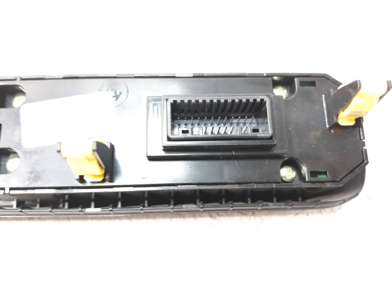 Recambio de mando multifuncion para kia ceed 1.4 tgdi cat referencia OEM IAM 93700J7AD0  