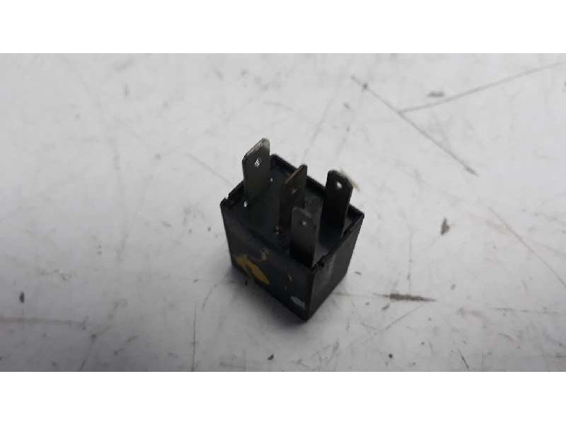 Recambio de rele para hyundai coupe (j2) referencia OEM IAM 95220429050 90229206 