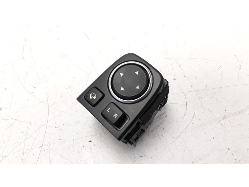 Recambio de mando retrovisor para kia ceed 1.4 tgdi cat referencia OEM IAM 93530J7000  