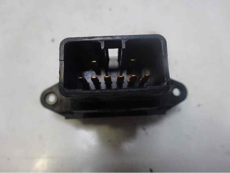 Recambio de warning para kia carens 2.0 turbodiesel cat referencia OEM IAM 864W0140  