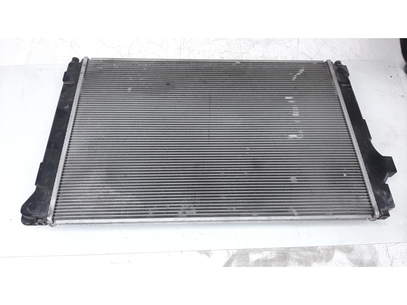 Recambio de radiador agua para toyota yaris referencia OEM IAM 4221367980  