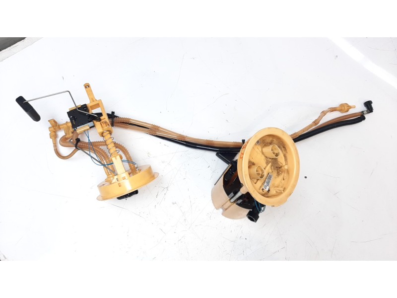 Recambio de bomba combustible para bmw x1 (e84) 2.0 turbodiesel cat referencia OEM IAM 16117190946  