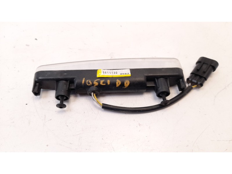 Recambio de piloto delantero derecho para ligier nova js20/fd referencia OEM IAM 9811130  