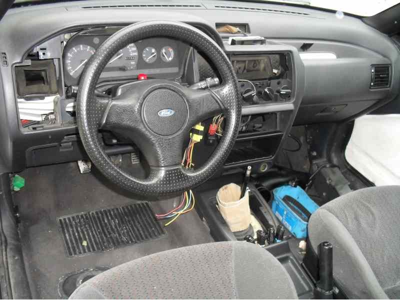 ford escort cabrio del año 1992