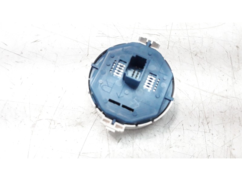 Recambio de warning para toyota yaris referencia OEM IAM 839500D100  
