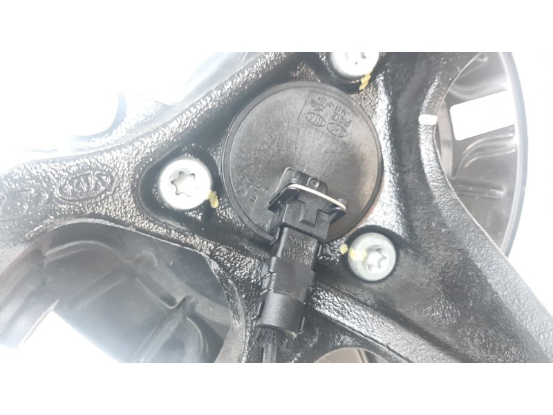 Recambio de mangueta trasera izquierda para kia ceed 1.4 tgdi cat referencia OEM IAM 52710G4AA0  
