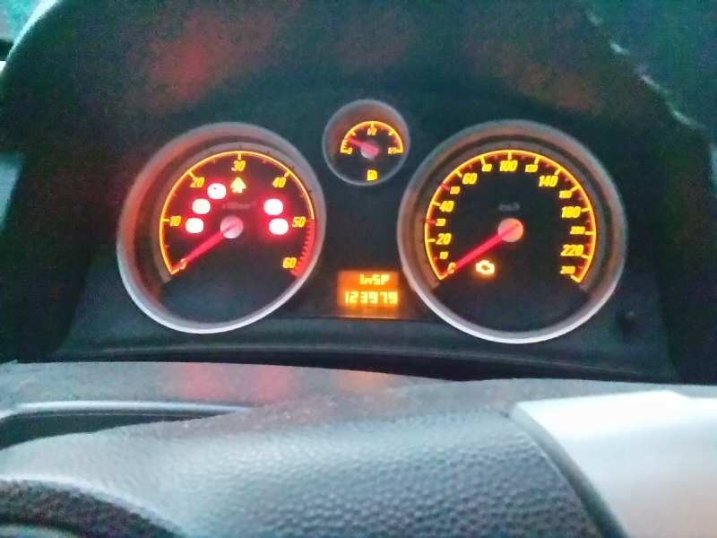 opel astra gtc del año 2006