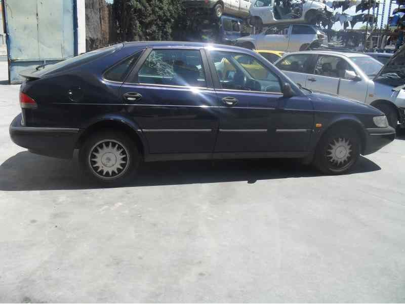 saab 900 berlina del año 1996