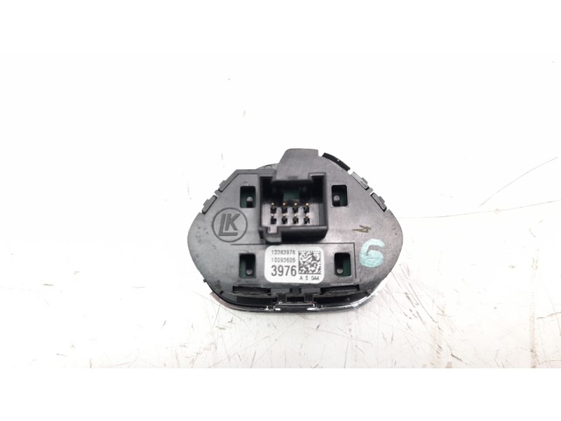 Recambio de warning para opel corsa e 1.4 referencia OEM IAM 13363976  