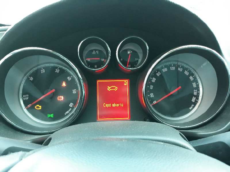 opel insignia sports tourer del año 2012