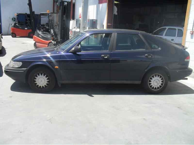 saab 900 berlina del año 1996