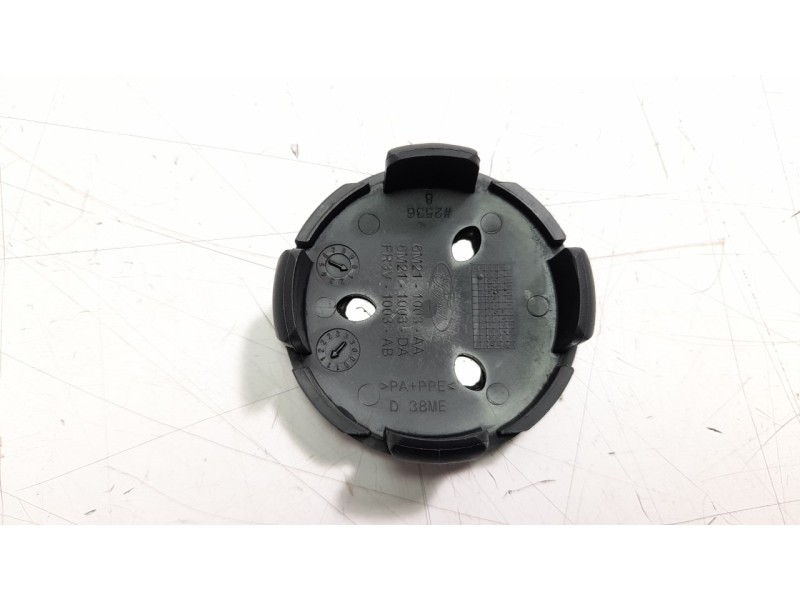 Recambio de tapacubos para ford focus berlina (cap) referencia OEM IAM 6M211003AA  