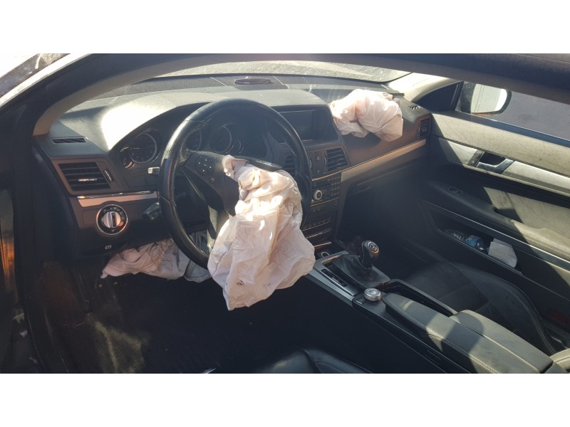 mercedes-benz clase clk (w207) coupe del año 2009