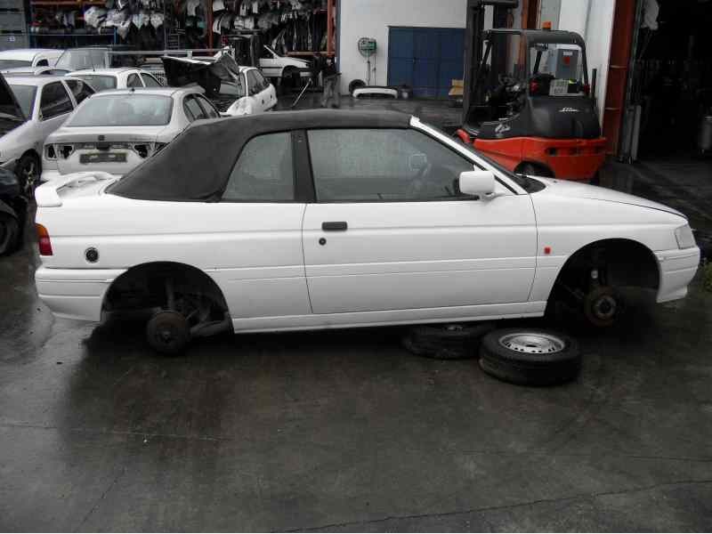 ford escort cabrio del año 1992