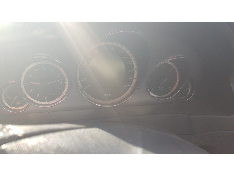 mercedes-benz clase clk (w207) coupe del año 2009