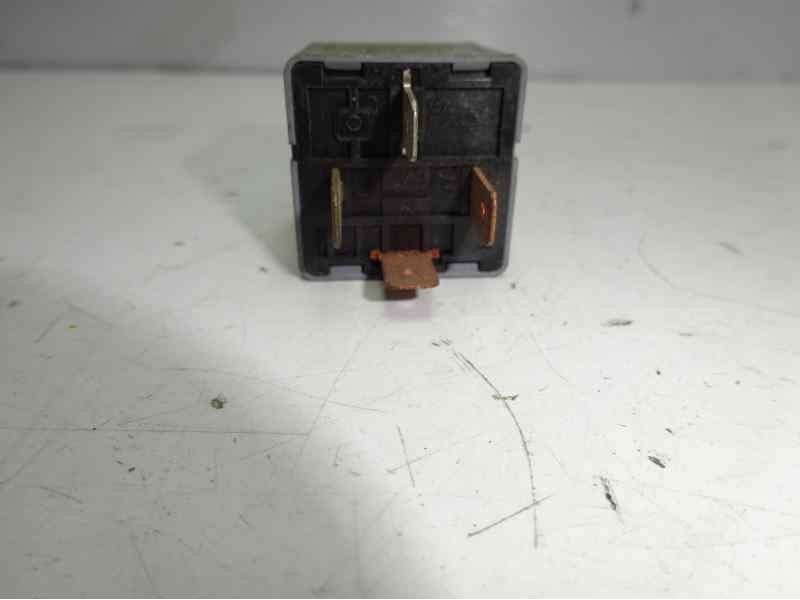 Recambio de rele para daewoo lanos referencia OEM IAM 90244312  