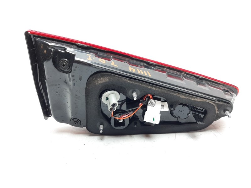 Recambio de piloto trasero derecho interior para kia ceed 1.4 tgdi cat referencia OEM IAM 92404J7500  