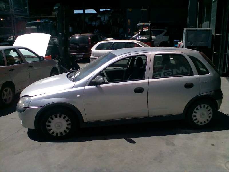 opel corsa c del año 2002