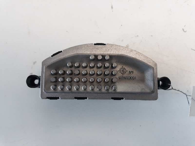 Recambio de resistencia calefaccion para volkswagen golf vii lim. (5g1) edition bluemotion referencia OEM IAM 5Q0907521A T101451