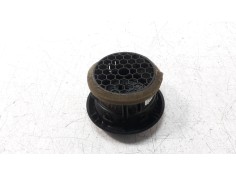 Recambio de rejilla aireadora para renault captur 1.5 dci diesel fap energy referencia OEM IAM 687606373R   2