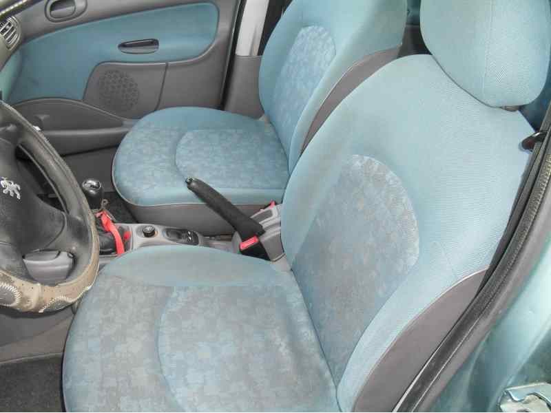 peugeot 206 berlina del año 2000