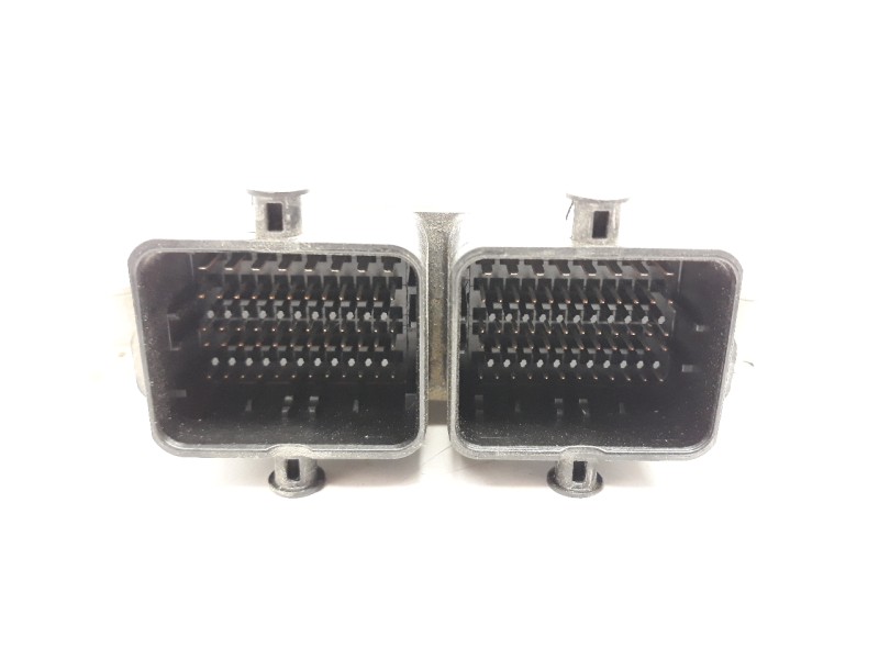 Recambio de centralita motor uce para hyundai i20 1.2 16v cat referencia OEM IAM 391F203GA0 0261S10773 